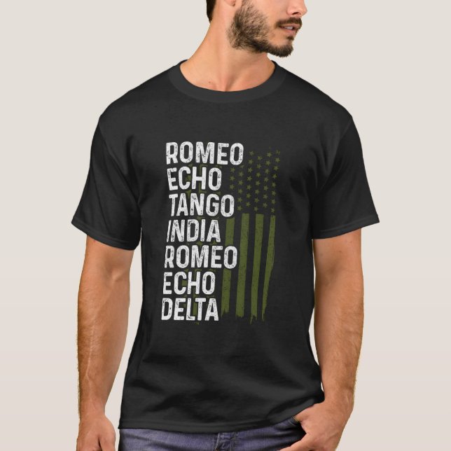 Phonetic Alphabet Airplane Pilot Aviation Patrioti T Shirt (Framsida)