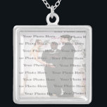 Photo Anpassningsbar Square Silver Bröllop Necklac Silverpläterat Halsband<br><div class="desc">Anpassa det här söt halsbandet att ha som bröllopsfavörer på bröllopsmottagningen eller att ha en själv som en hågkomst till din speciella dag. Detta halsband är också perfektens gåva till bridanten i hennes möhippa. Anpassa genom att lägga till fotot.</div>