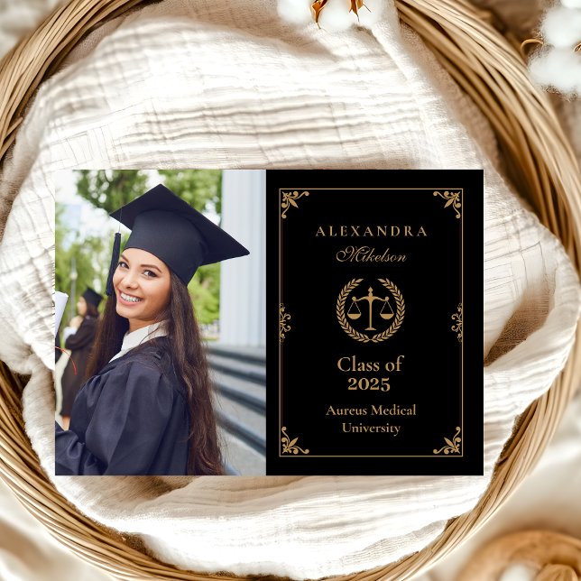 Photo Black Guld Elegant Law School Studenten Meddelande (Skapare uppladdad)