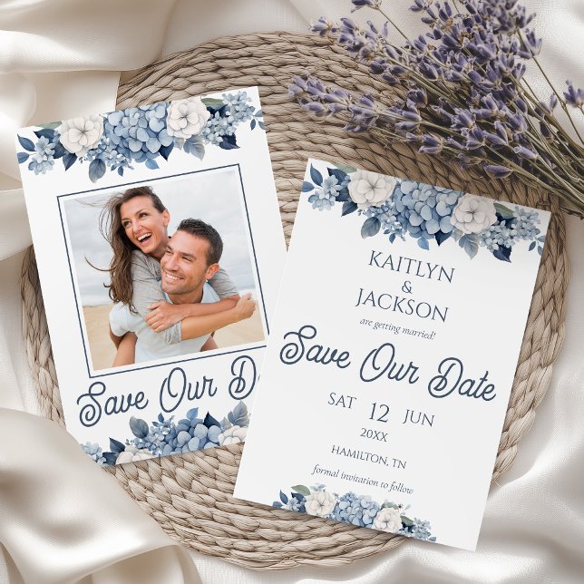 Photo Blommigt Blue Hydrangea Bröllop spara datum Inbjudningar (Floral Blue Hydrangea Wedding Save the Date Card)