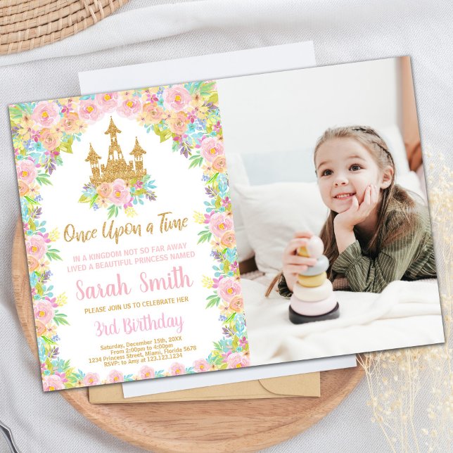 Photo Blommigt Glitter Golden Princess Birthday Inbjudningar (Photo Floral Glitter Golden Princess Birthday Invitation)