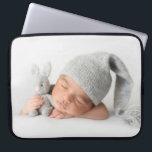 Photo Customized Personal Bild Modern Laptop Fodral<br><div class="desc">Skapa ditt eget favoritfoto laptop sleeve. Detta ger en underbar gåva till Mor-dagen,  Far-dagen,  morföräldrarnas dag,  jul,  födelsedagen.</div>