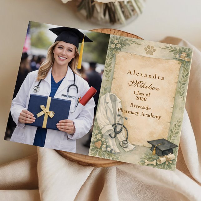 Photo Elegant Veterinary White Coat Graduation Meddelande (Skapare uppladdad)