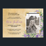Photo Födelsedagsfest Lila Blommigt Vintage Inbjud Inbjudningar<br><div class="desc">Lägg till ditt foto i vintagen stil blommigt inbjudan. Lägg till alla åldrar. Utskrift bakåt ingår.</div>