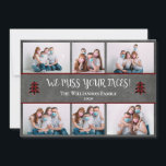 Photo Funny Miss Ansikte Ansikte Mask jul Julkort<br><div class="desc">Det här roliga ansikte maskerar bildskärmskorten i julklapp 6 av dina egna foton med känslan "Vi saknar ansikte!" Fläns med rött buffel pläterade Julgranar på en grått-kritbakgrund. Baksidan av kortet säger: "Vi önskar er ett God jul och ett BÄTTRE nytt år!" Enkel och enkel att anpassa all text och lägga...</div>