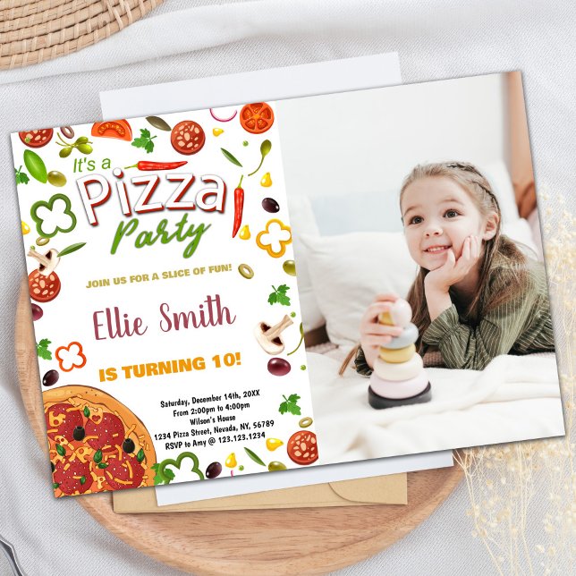 Photo Grönt Vegetable Red Pizza Birthday Inbjudningar (Photo Green Vegetable Red Pizza Birthday Invitation)