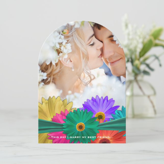 Photo Modern Emerald Bright Colorful Gerber Daisy Inbjudningar (Stående Fram)