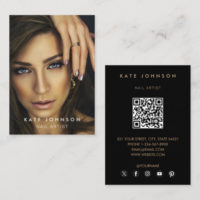 Photo Nail Artist Salon QR Code Social Media Black Visitkort (Fram/baksida)