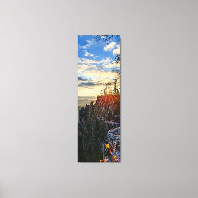 photo of a mountainous autumn forest, mountains, p canvastryck (Framsida)