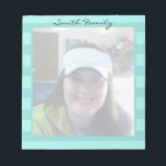 Photo Personlig Family Namn Anteckningsblock<br><div class="desc">En fyrkantig fotoöverföring. Enkel att använda mall. Skriv in din egen familj namn för att göra den till din egen. Utformning av färg Rand med annat färger tillgängligt. Underbar för anpassningsbar kontor,  skola eller kontorsmateriel.</div>
