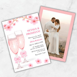 Photo Pink Floral Petals & Prosecco Bridal Shower Inbjudningar