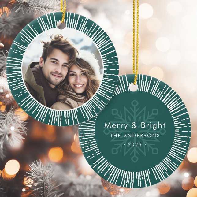 Photo retro sunburst gräs grönt jul julgransprydnad keramik (Photo retro sunburst pine green Christmas Ceramic Ornament)