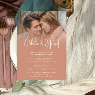 Photo Script Terracotta Bröllop Rehearsal Dinner Inbjudningar
