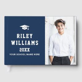 Photo student student studentmössa mörk blått gästböcker