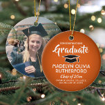 Photo Studenten Gratulerar Orange Black and White Julgransprydnad Keramik<br><div class="desc">Minneshögtidlighålla student landvinning med en anpassningsbar fotofilm, svart och vit runt studenten julprydnad. Bild och all text är enkla att anpassa. Inkludera namn och examen, grattisar, tack vare mamma och pappa, eller något annat meddelande som du väljer.SE ANVISNINGAR NEDAN OM DU VILL ÄNDRA BAKGRUND ELLER FÄRG. Utformningen har en bakgrund...</div>