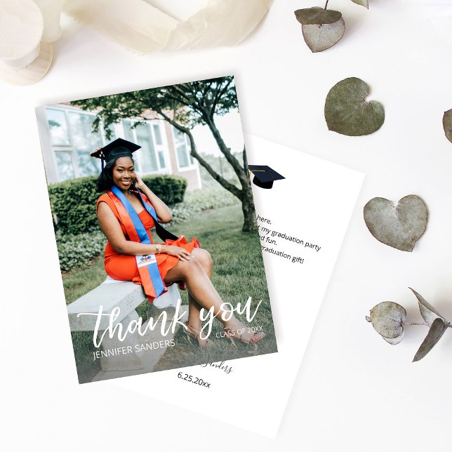 Photo Studenten Hat Calligraphy Tack för att du ko Inbjudningar (Skapare uppladdad)