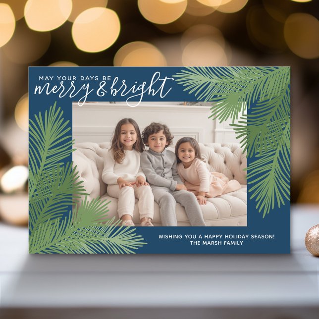 Photo Whimsical Grenar Calligraphy jul Julkort (Modern Holiday Greeting Card with a Family Photo)