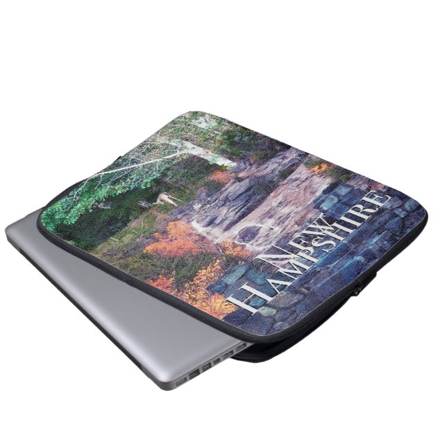 Photoshop New Hampshire Laptop Fodral (Framre botten)