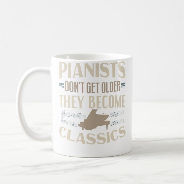Pianister Blir Inte ÄldreDe Blir Klassiker Piano Kaffemugg (Vänster)