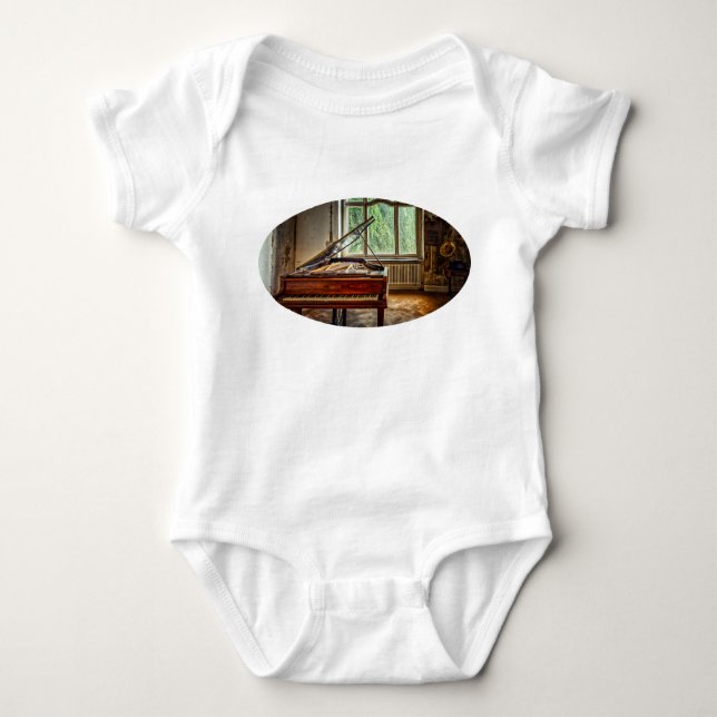 Piano i Villa T Shirt (Framsida)
