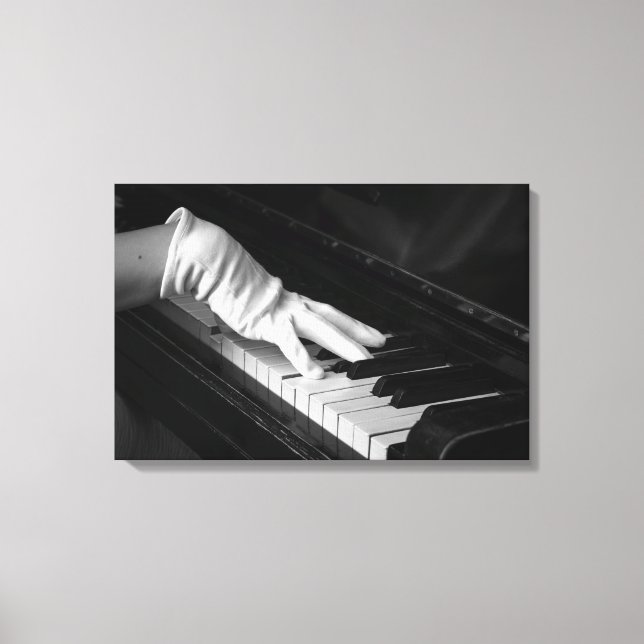 Piano Makrocloseup, Uppspelning i handskar Canvastryck (Framsida)