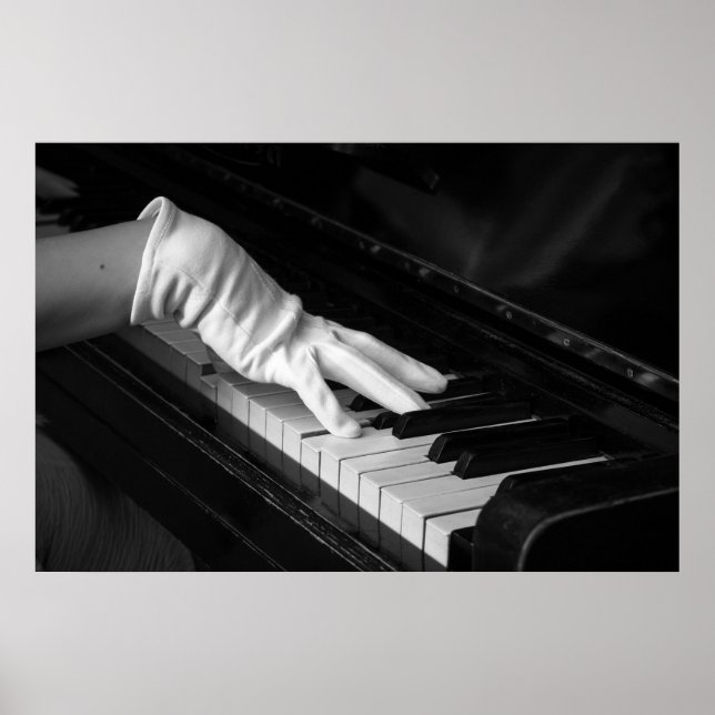 Piano Makrocloseup, Uppspelning i handskar Poster (Framsidan)