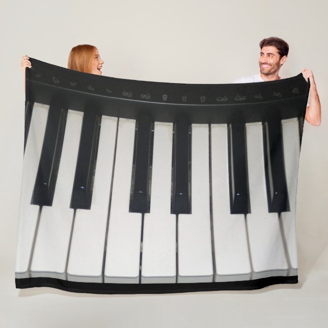 PIANO NYCKLAR FLEECEFILT (På plats)