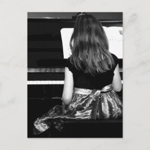 Piano Practice. Svartvitt foto Vykort