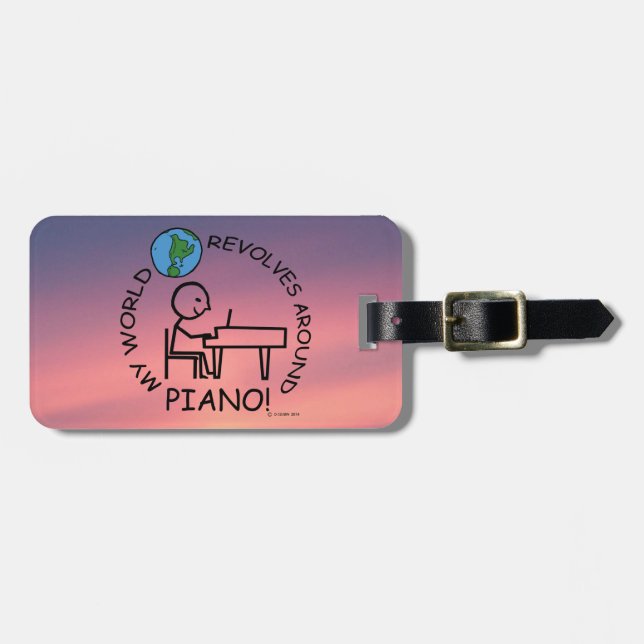 Piano - World Revolves runt Bagagebricka (Horisontell Framsida)