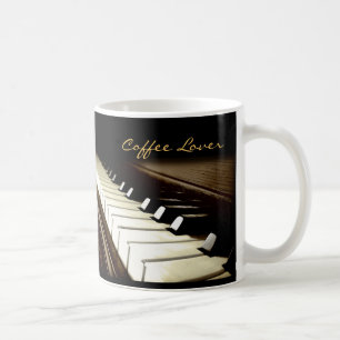 PIANOT STÄMM Musik-Älskare som dricker muggen Kaffemugg