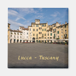 Piazza Anfiteatro Square i Lucca-Toskana, Italien Magnet