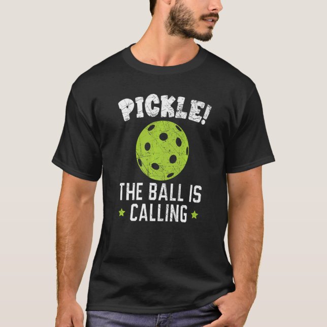 Pickle från Boll kallar Paddle Pickleball-lek T Shirt (Framsida)