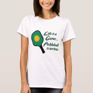 Pickleball är allvarligt t shirt