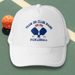 Pickleball Club Team UK United Kingdom Flag Custom Keps<br><div class="desc">Stand out on the pickleball court with this stylish hat featuring crossed pickleball paddles, Union Jack flags, and your custom text. Personalize it easily to include your club name, team name, city, or any wording of your choice. You can also change the font and paddle colors—just click “Edit/Personalize.” This makes...</div>