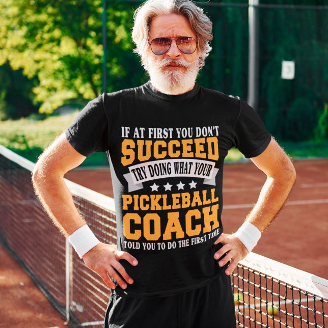 Pickleball Coach Funny Saying Pickle Sport T Shirt (Skapare uppladdad)