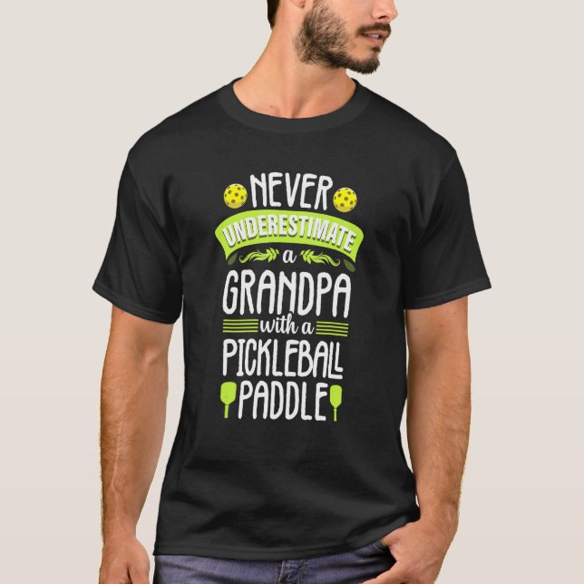 Pickleball Grandpa Pappa Paddle Boll Coola För man T Shirt (Framsida)