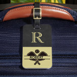 Pickleball Guy Anpassningsbar Monogram Initial Nam Bagagebricka<br><div class="desc">Pickleball Guy Anpassningsbar Monogram Initial Namn - smakligt gjort - - Detta är en underbar gåva - roligt/attraktiv/unik - innehåller svart fläskläder. Anpassa det med hans första och första namn. Om du har några designfrågor eller en speciell begäran,  skicka ett e-postmeddelande till: charmdesignstudio@rcn.com</div>
