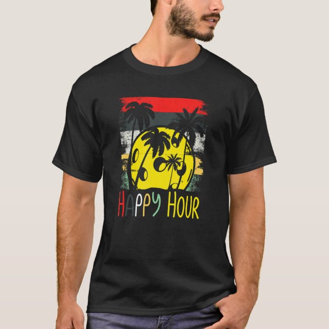 Pickleball Lycklig Hour Huge Pickleball Player Sol T Shirt (Framsida)
