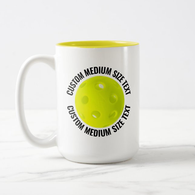Pickleball & Medium Text GUL 425g Custom Två-Tonad Mugg (Vänster)