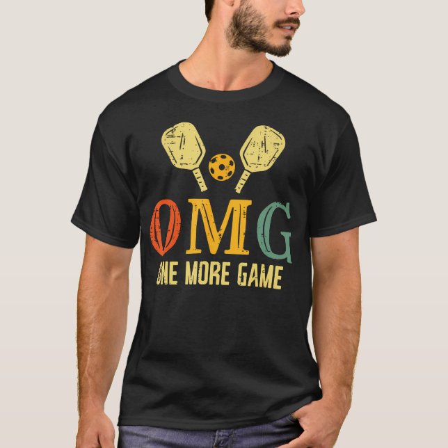 Pickleball Omg En Match Till Pickle Ball T Shirt (Framsida)