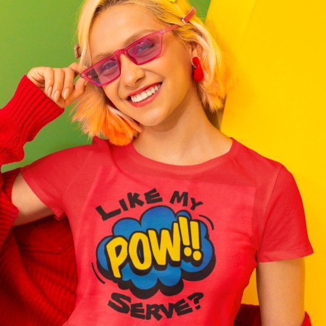 Pickleball Paddel med återloppsbild för roligt T Shirt (She's got the power!)