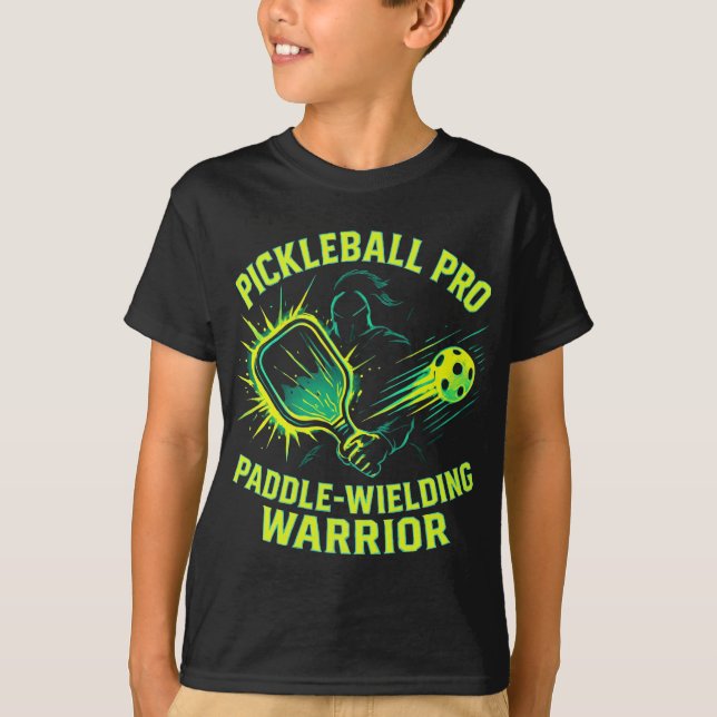 Pickleball Pro: Paddle-beväpnad krigare T Shirt (Framsida)