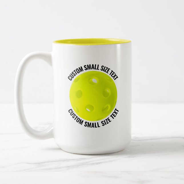 Pickleball & Small Text GUL 425g Custom Två-Tonad Mugg (Vänster)