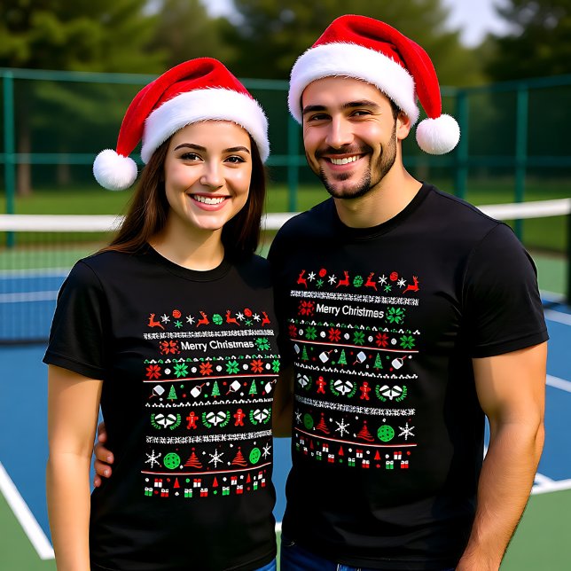 🎅 Pickleball 🎄 Ugly jul Sweater stil T Shirt (🎅 Pickleball🎄 Ugly Christmas Sweater style)