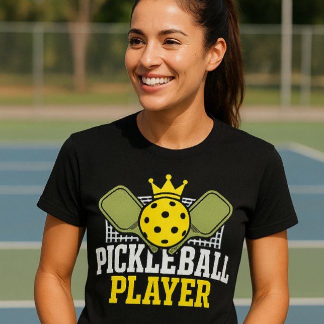 Pickleballspelare T Shirt (https://www.zazzle.com/pickleball_player_tri_blend_shirt-256450048357053999)