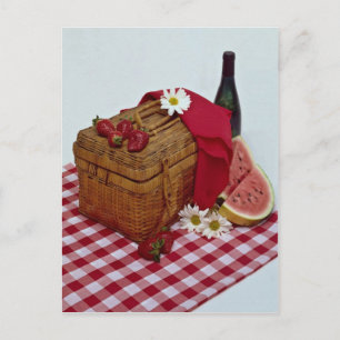 Picnic basket och vattenmelonskivor vykort