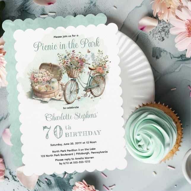 Picnic i Park-Blommigten 70:e Födelsedagsfesten Inbjudningar (Mint Green Floral Bicycle and Picnic Basket "Picnic in the Park" 70th Birthday Party Invitation)