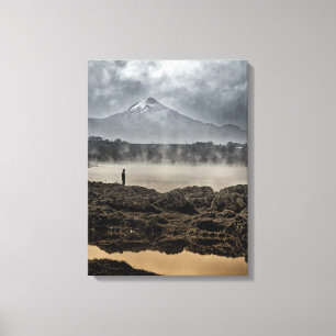 Pico de Orizaba från Achichic sjön i Puebla Canvastryck