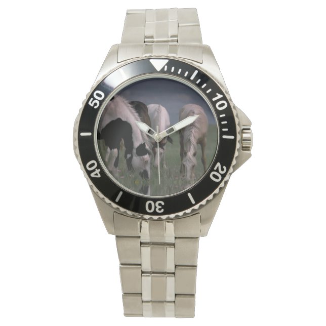 Piebald Horse Family Drinking, Manar Wrist-Watch Armbandsur (Framsida)
