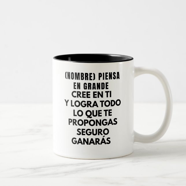 PIENSA EN GRANDE REGALO PERSONALIZADO PARA(NOMBRE) Två-Tonad MUGG (Höger)
